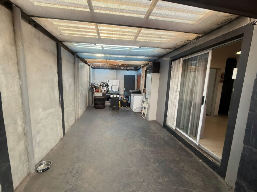 2 Bedroom Property for Sale in Hamilton Estate Western Cape